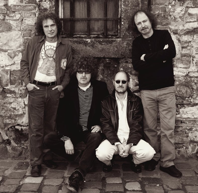 KFT_BW_1200x